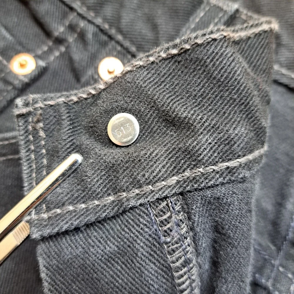 Vintage Levi's 560 Black Jeans Mens 36x32 loose Fit Tampered Baggy Denim USA 90s